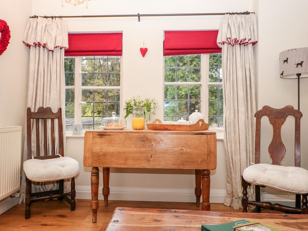 Stroud Vacations - October Cottage - Property Image 3