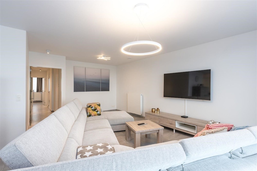 Spacious New-build Apartment With Large Terrace