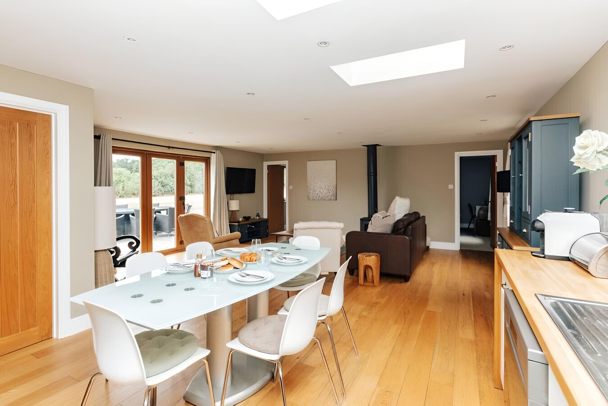 The Woodlands in Kidmore End view 4