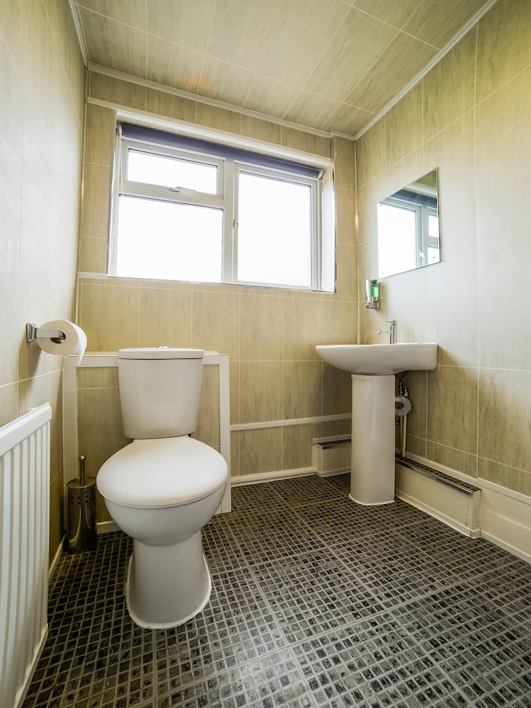 Devine Beach Hotel, Westcliff Southend-On-Sea