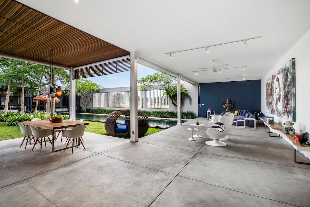 Loft Volcano by Alfred in Bali - Stylish 2 BR Loft w Pool Garden Ricefields View