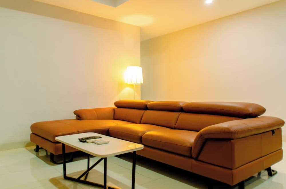 Cozy And Spacious 2Br The Mansion Kemayoran Apartment Near Jiexpo