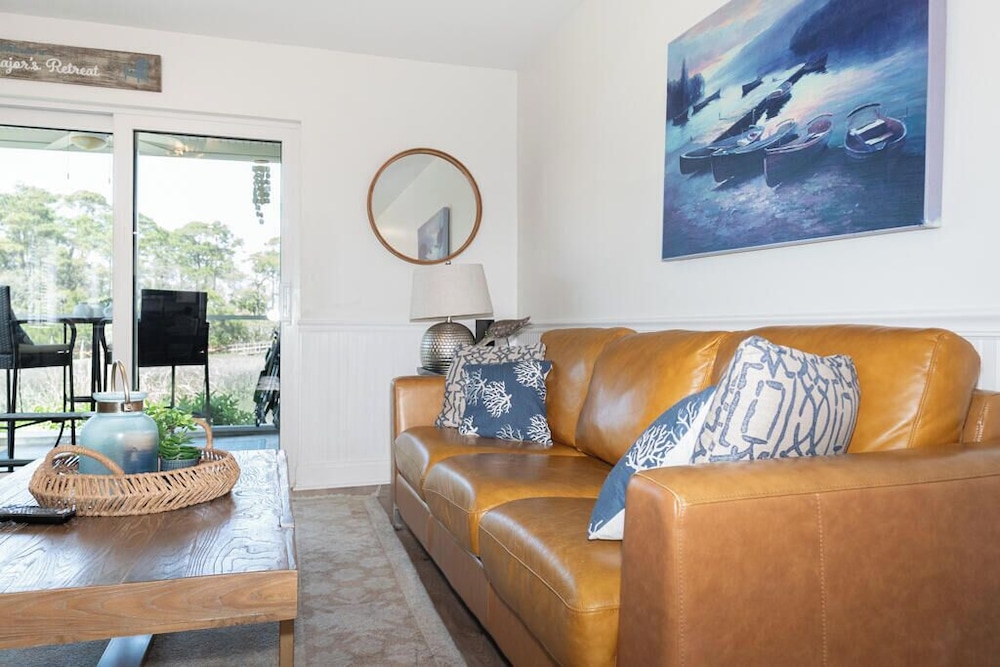 158 Beach Club Villa - Coastal Comfort With Stunning Marsh Views