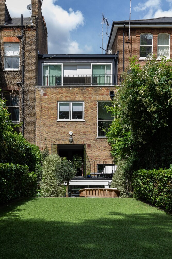 Maida Avenue II by Onefinestay