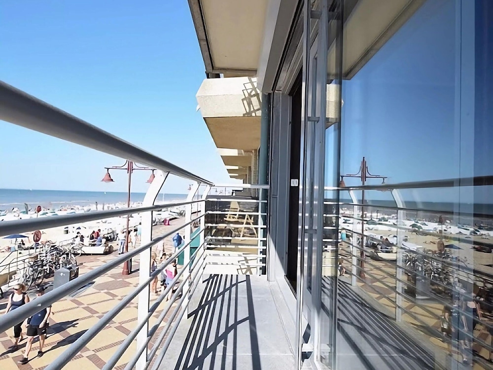 Apartment on Belgian Coast With Sea View