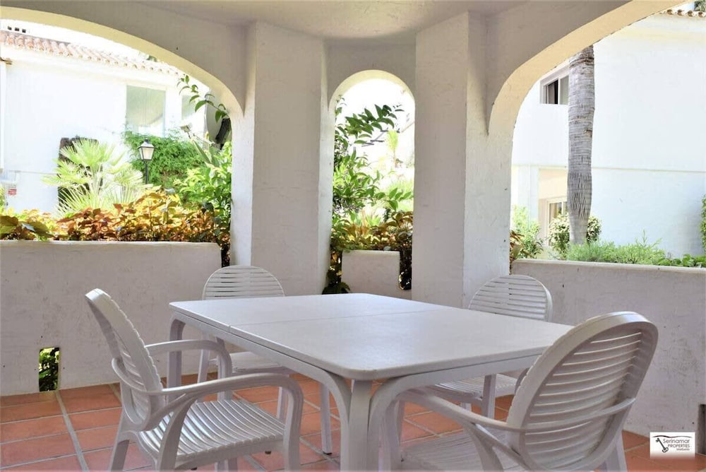 Standard 2 Bedroom Ground Floor Apartment F-3