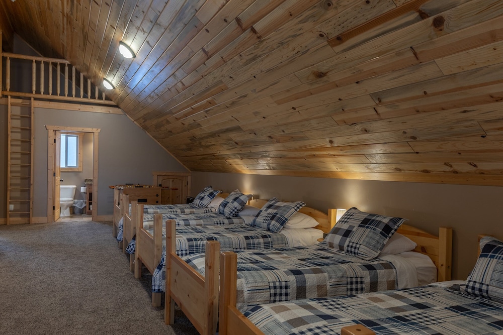 Black Bear Lodge