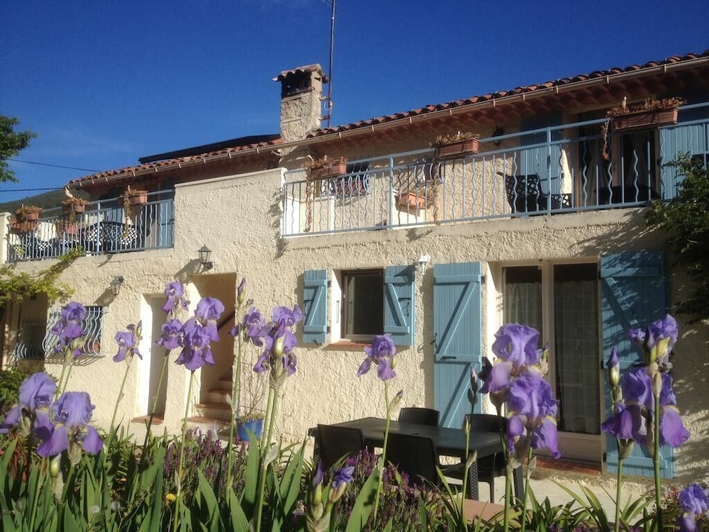B&B With Charm - Quiet With Kitchen & sw Pool