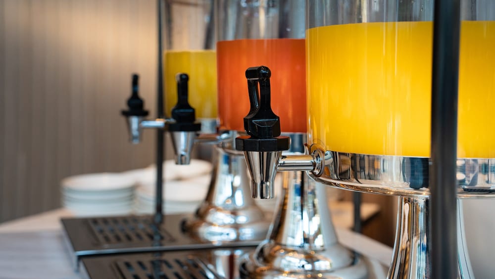 Holiday Inn Shanghai Nanjing Road by IHG 20
