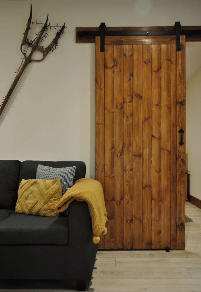Hayne Barn Estate - Private Estate : 6 Eco Lodges - 1 Studio