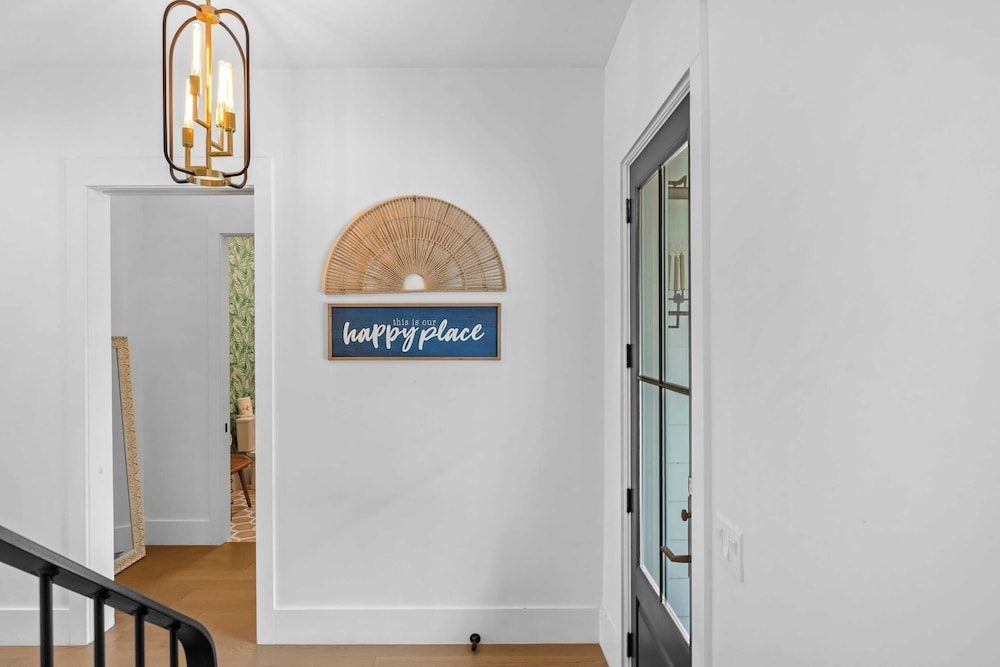 30A Good Vibes by Avantstay Private Pool + Bikes Beach Access