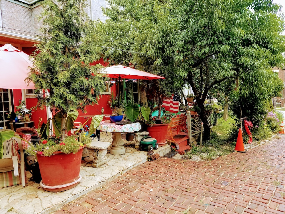 1812 Overture B&B