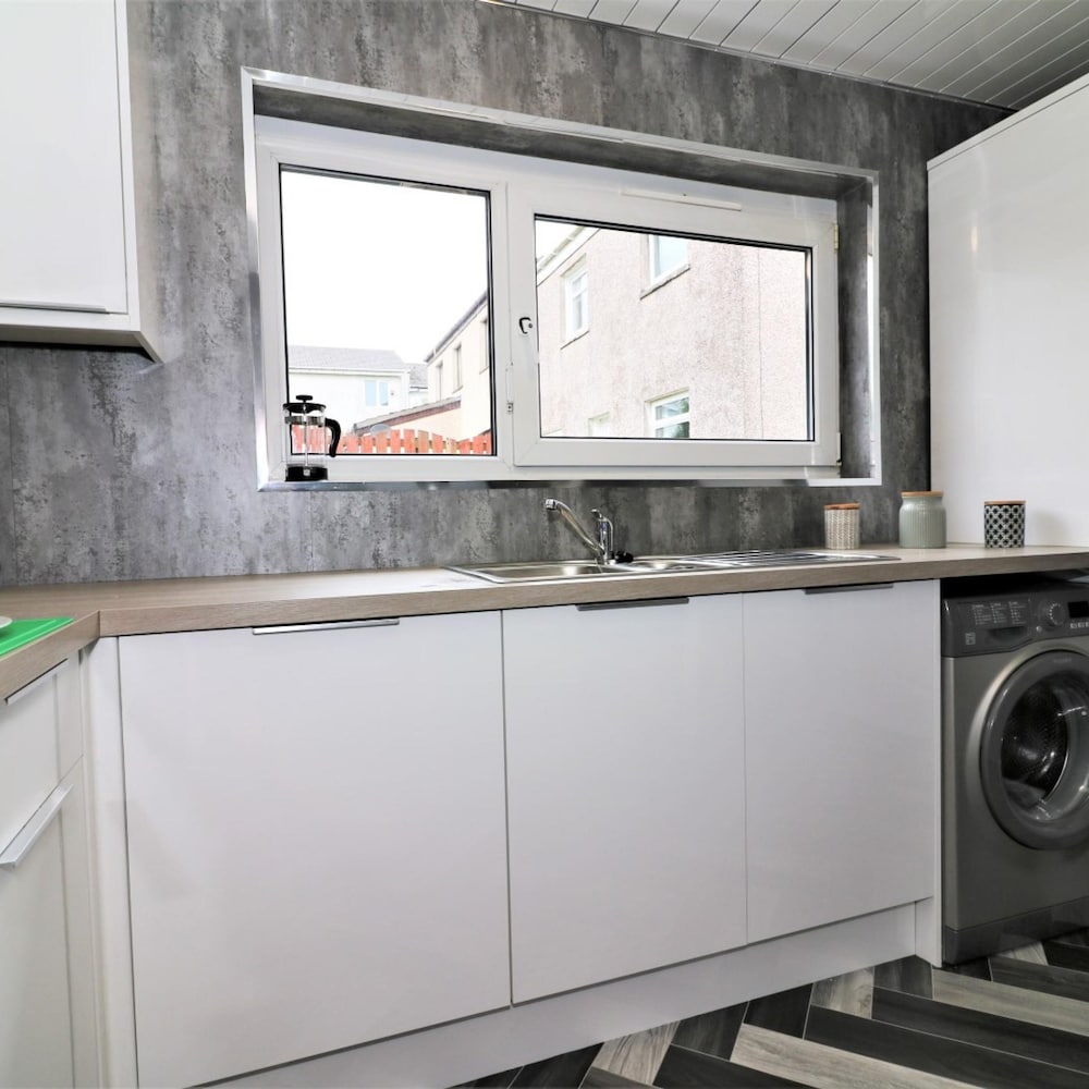 Carnoustie House - East Kilbride