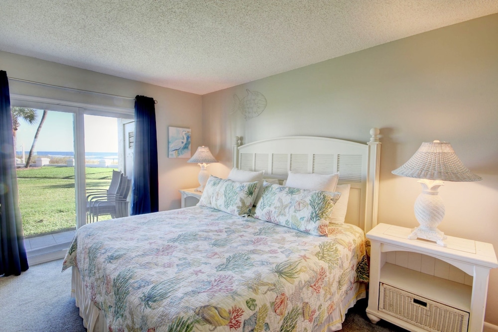 418 El Matador 2 Bedroom Condo