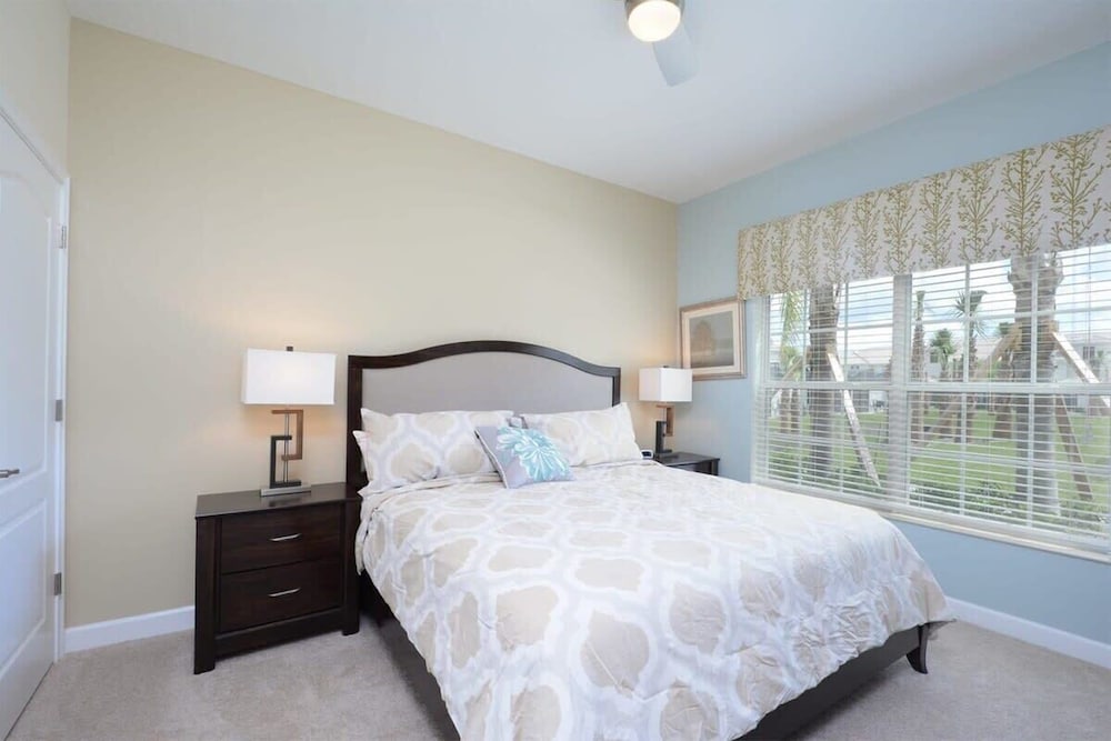 Charming 4bdr Townhome at Storey Lake Resort