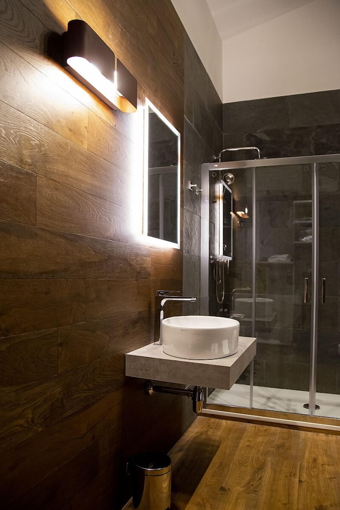 MANTRA Suite&Room