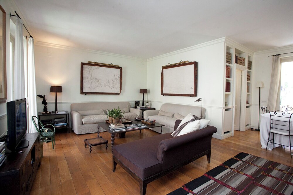 Campo De' Fiori Apartments