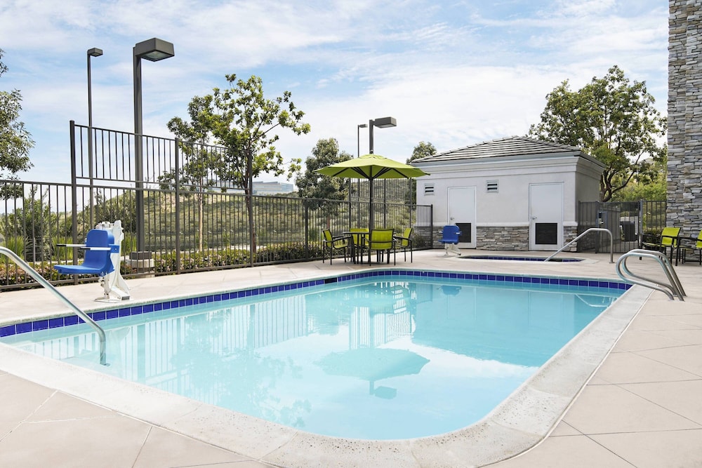 San Diego Vacations - SpringHill Suites by Marriott San Diego-Scripps Poway - Property Image 1