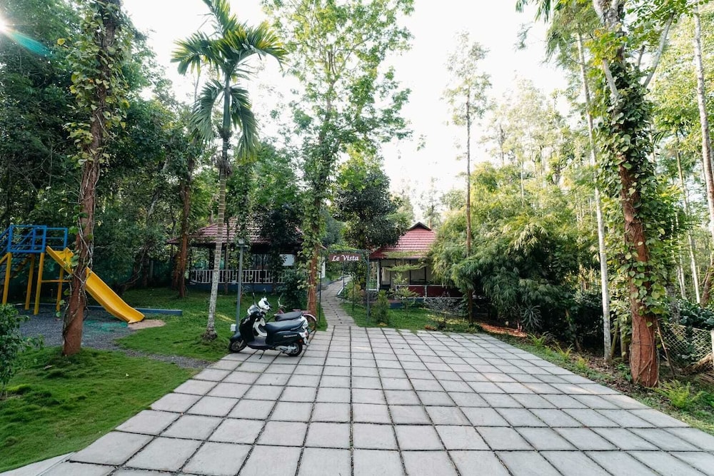 Le Vista Resort - Wayanad