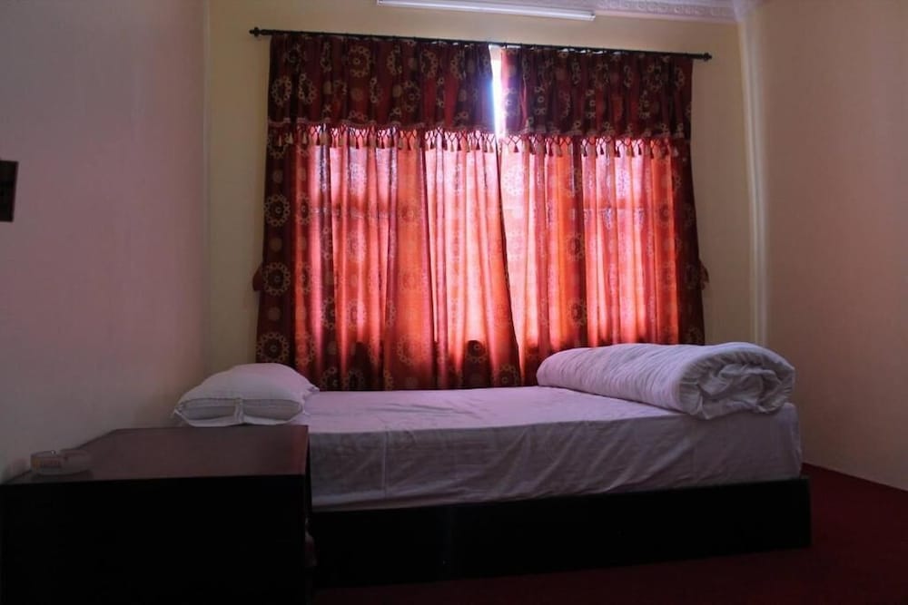 Pradhan House Homestay with Garden