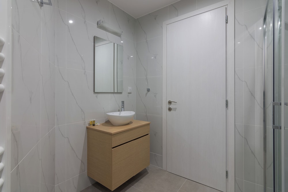 Leochares Lifestyle Apartments