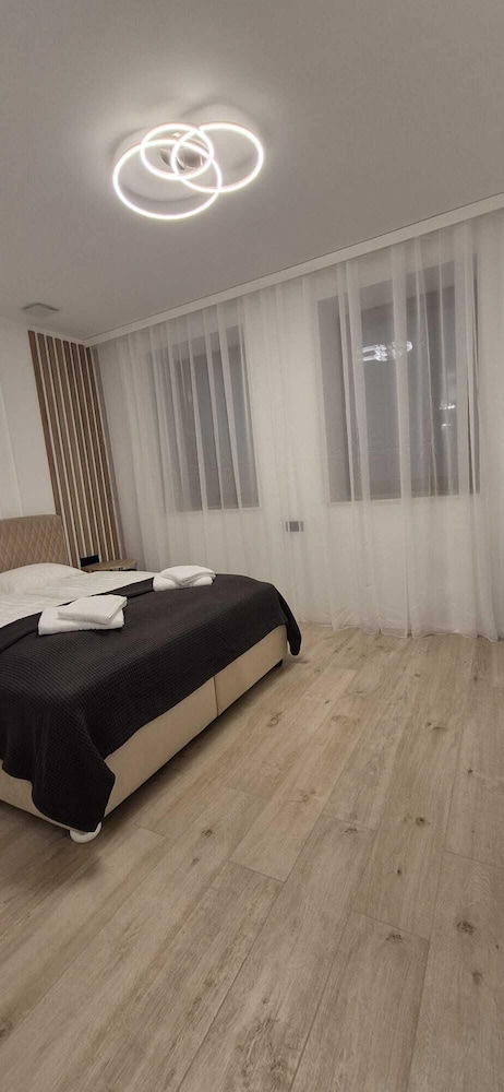 Anita's mansion