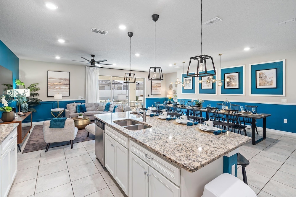 Windsor Island Resort 10 Bedroom Themed Private Home with Pool+Spa & Resort Amenity Access 10 Home