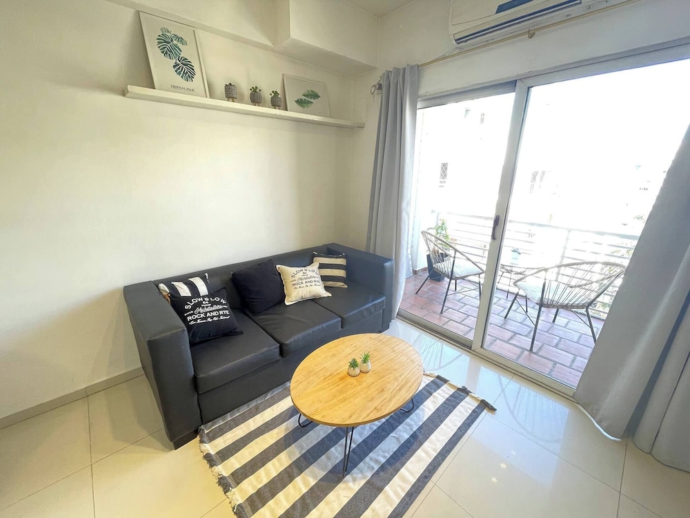 Palermo Queens: Where Urban Chic Meets Bohemian Charm