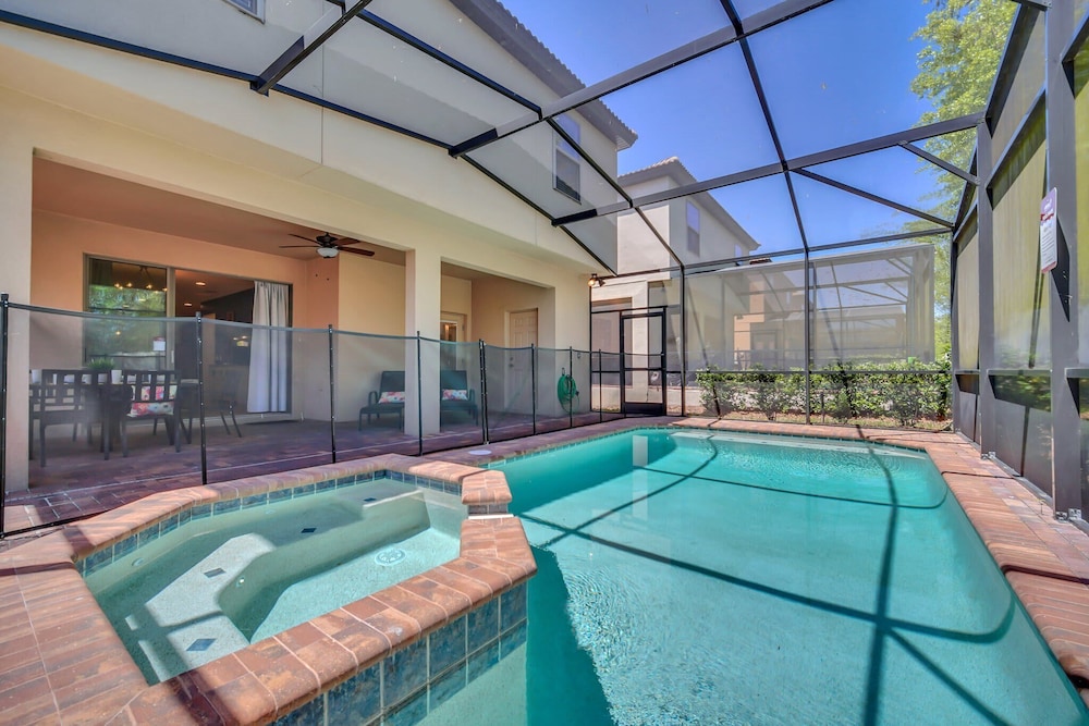 Modern and Colorful Home Spiderman Princess and Mickey Themed Rooms and Perfect Movie Game Room 7ws881 - Image 4