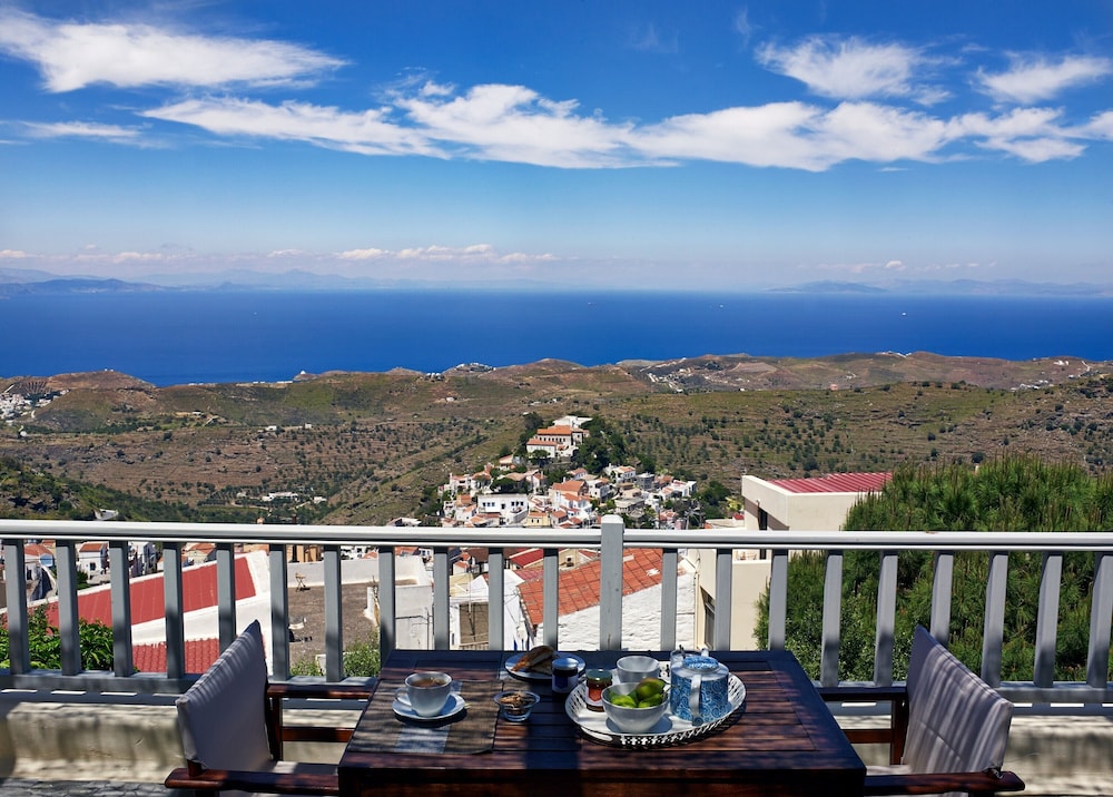 Kea Village Suites & Villas