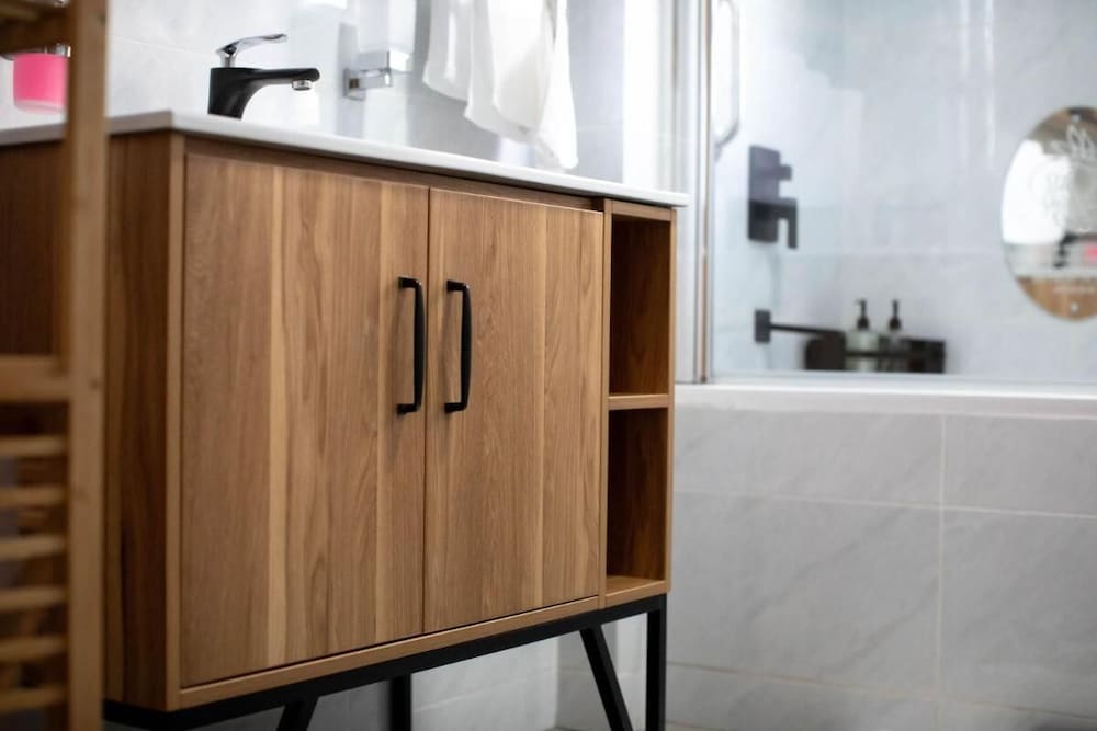 Luxurious Self-catering Apartment in Benoni With Private Entrance
