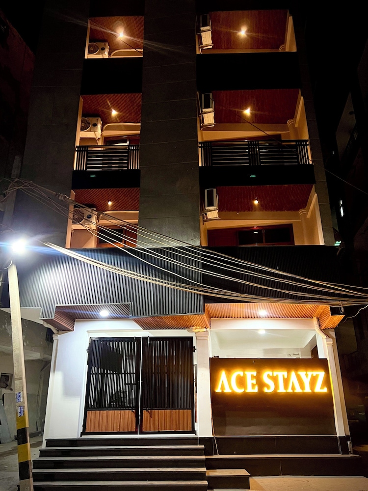 ACE STAYZ