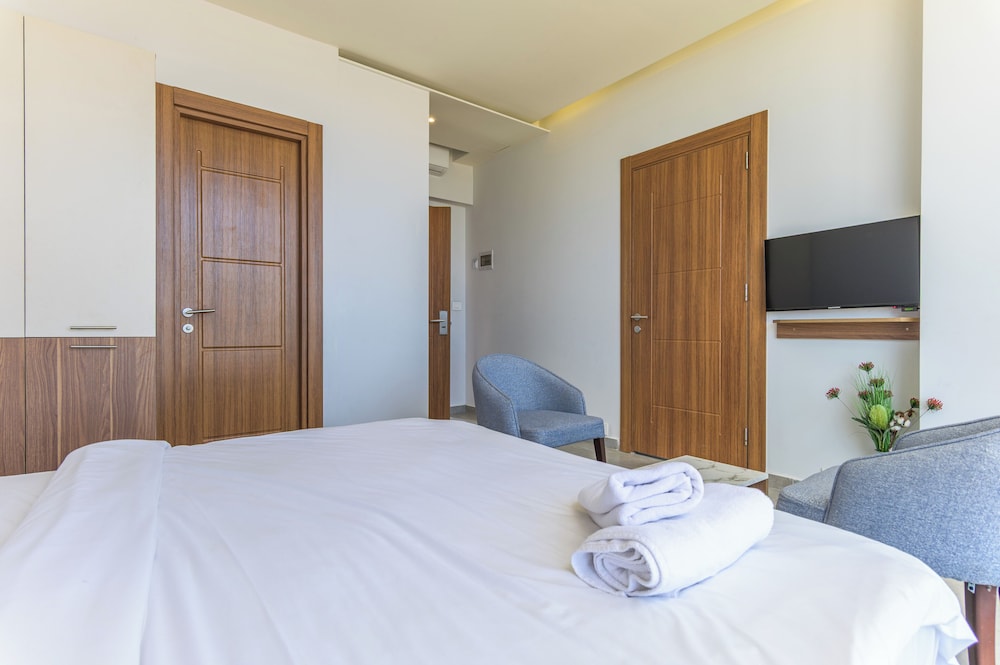 Gate 9 Tower -Studios & Apts Mar Mikhael