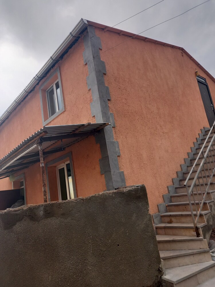 Byurakan Guest House