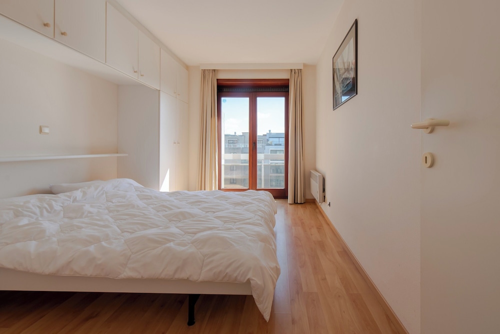 Apartment in Middelkerke With Sea Views