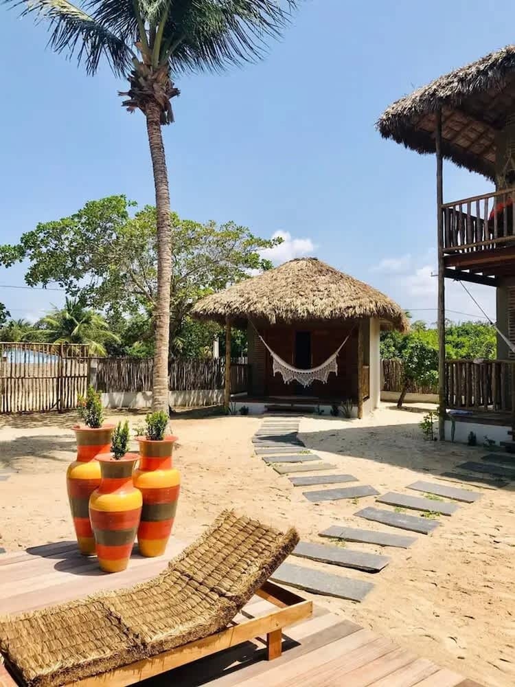 Private Complex With Swimming Pool Close to the Ocean