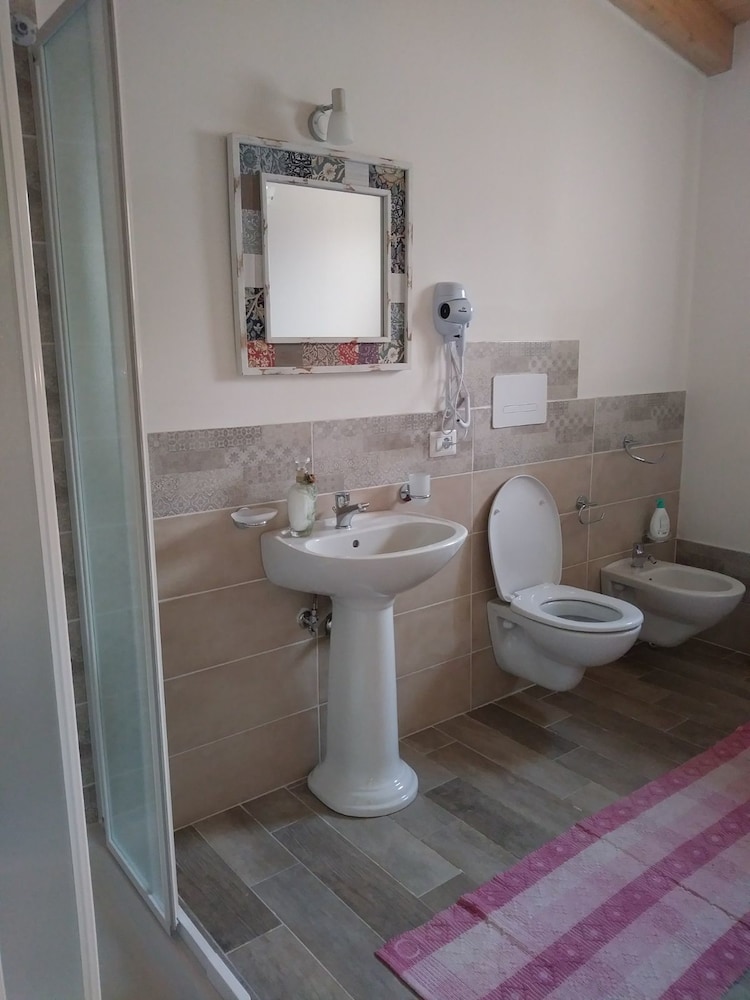 B&B Sardama en Torpe — bathroom