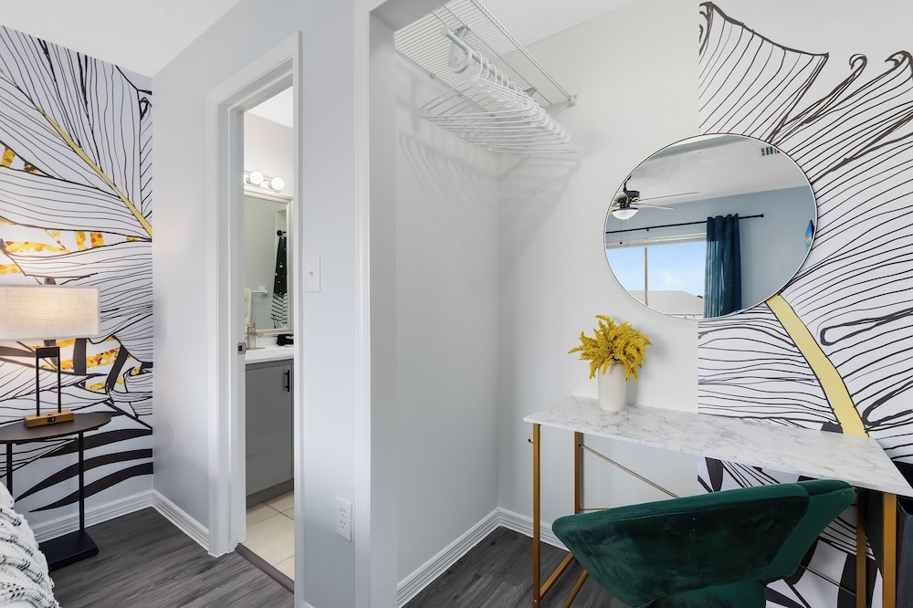 Oasis Apartment Homes