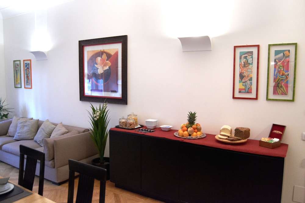 Domus Cavour Guest house