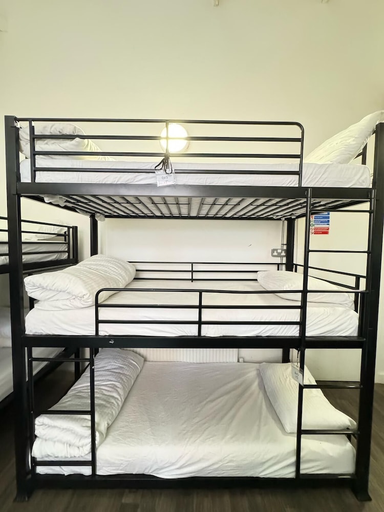 Rahman Hostel - Manchester