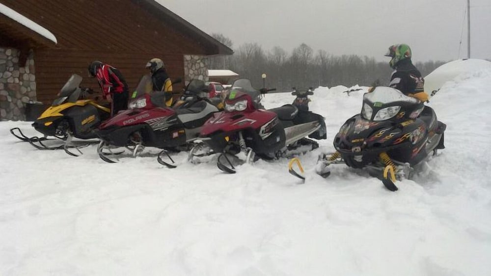 Chicaugon Lake Inn
