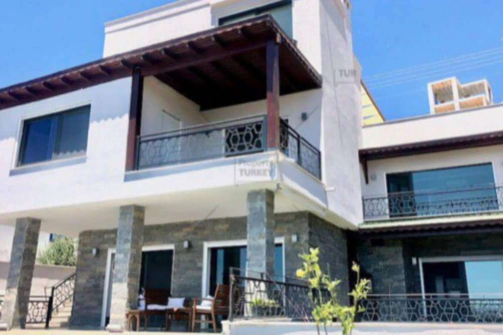 Bodrum - 5 Bedrooms Villa With Heated Pool view 3