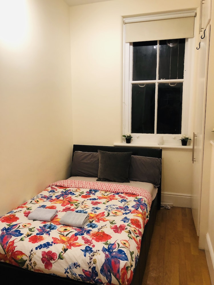 3 Bedroom Apartments Wells Street
