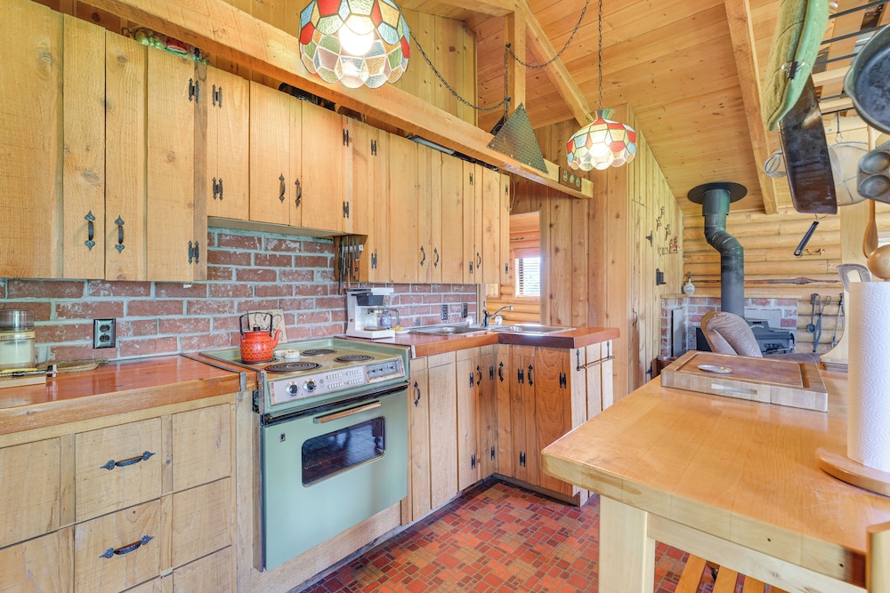 Southwest Montana Ski Country: Family Cabin Escape