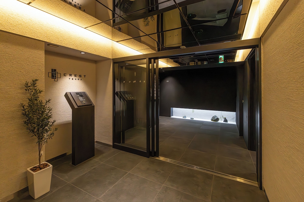 CREST TENMA - Self Check-In Only