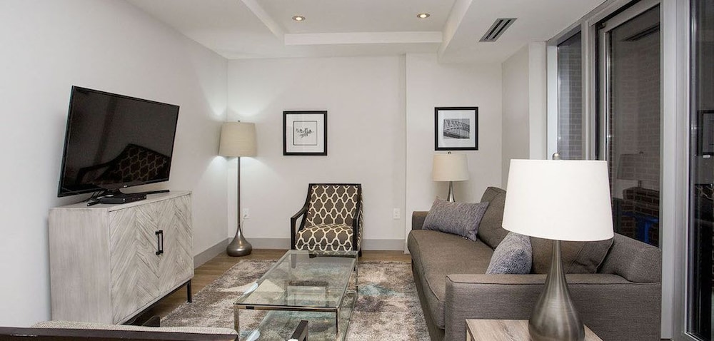 Moore Suites - The Mary Ann