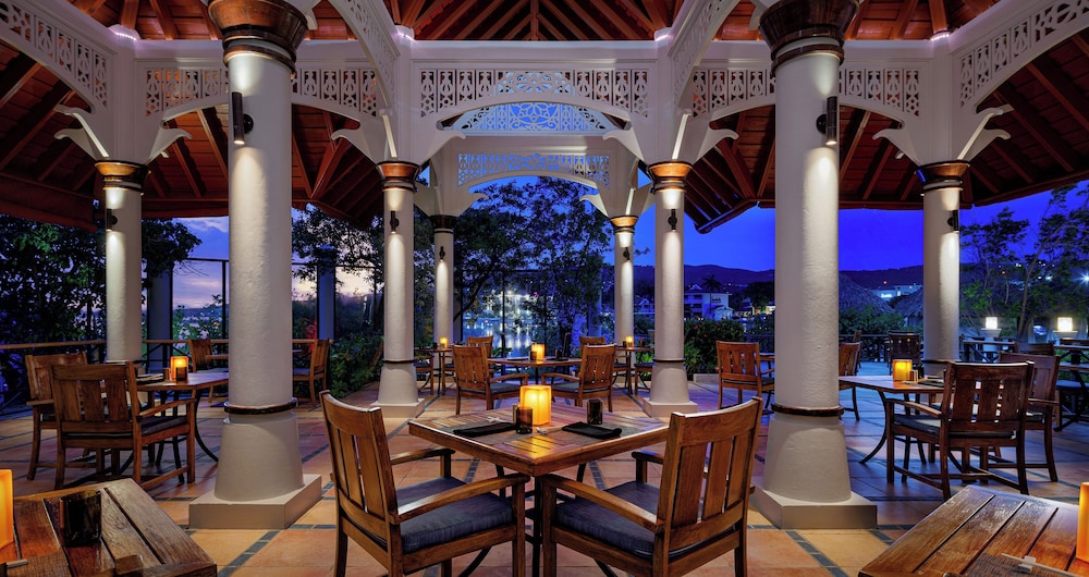 Jamaica Vacations - Sandals Royal Caribbean - ALL INCLUSIVE Couples Only - Property Image 16