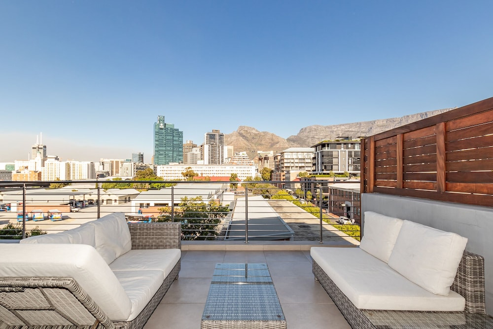 Docklands Deluxe Apartments by ITC Hospitality