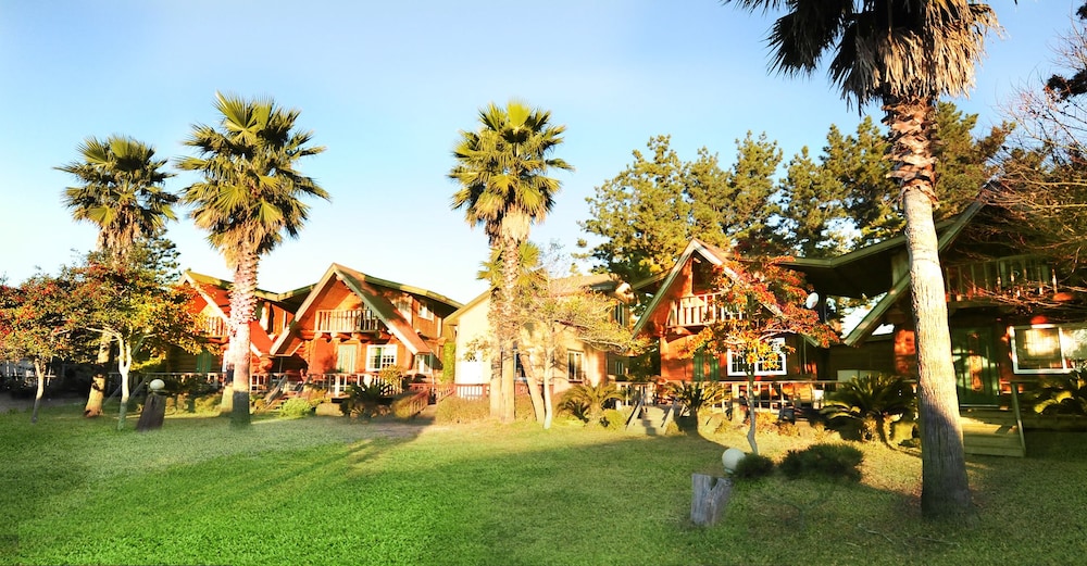 Jeju Log Pension