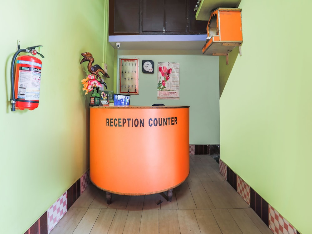 Lobby & Reception